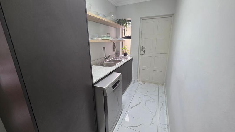 3 Bedroom Property for Sale in Hartenbos Heuwels Western Cape